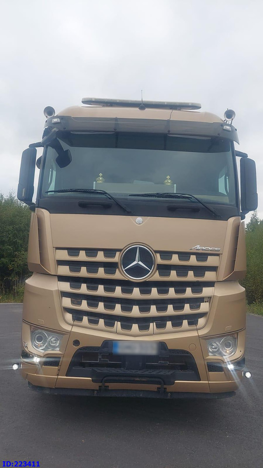 MERCEDES-BENZ Arocs 3763 8x4 Euro6 - Cab chassis truck: picture 2 MERCEDES-BENZ Arocs 3763 8x4 Euro6 - Cab chassis truck: picture 2