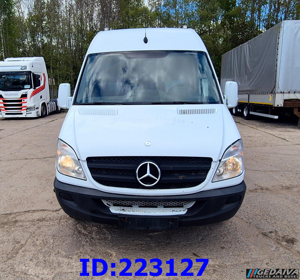 MERCEDES-BENZ Sprinter 518 - VIP -19 Seater - Coach: picture 2 MERCEDES-BENZ Sprinter 518 - VIP -19 Seater - Coach: picture 2