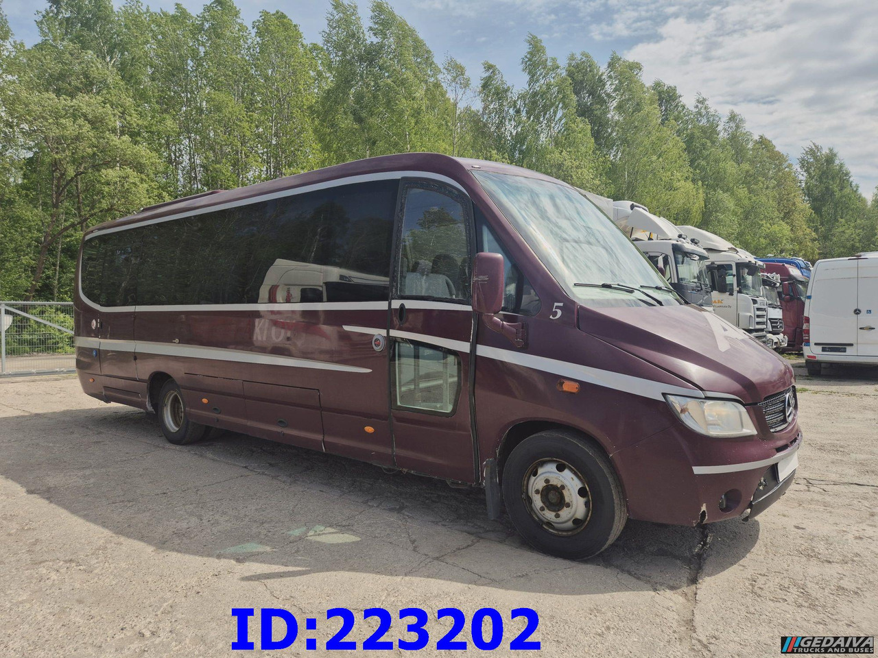 MERCEDES-BENZ Sunrider 818D Vario 33 - Seater - Coach: picture 4 MERCEDES-BENZ Sunrider 818D Vario 33 - Seater - Coach: picture 4