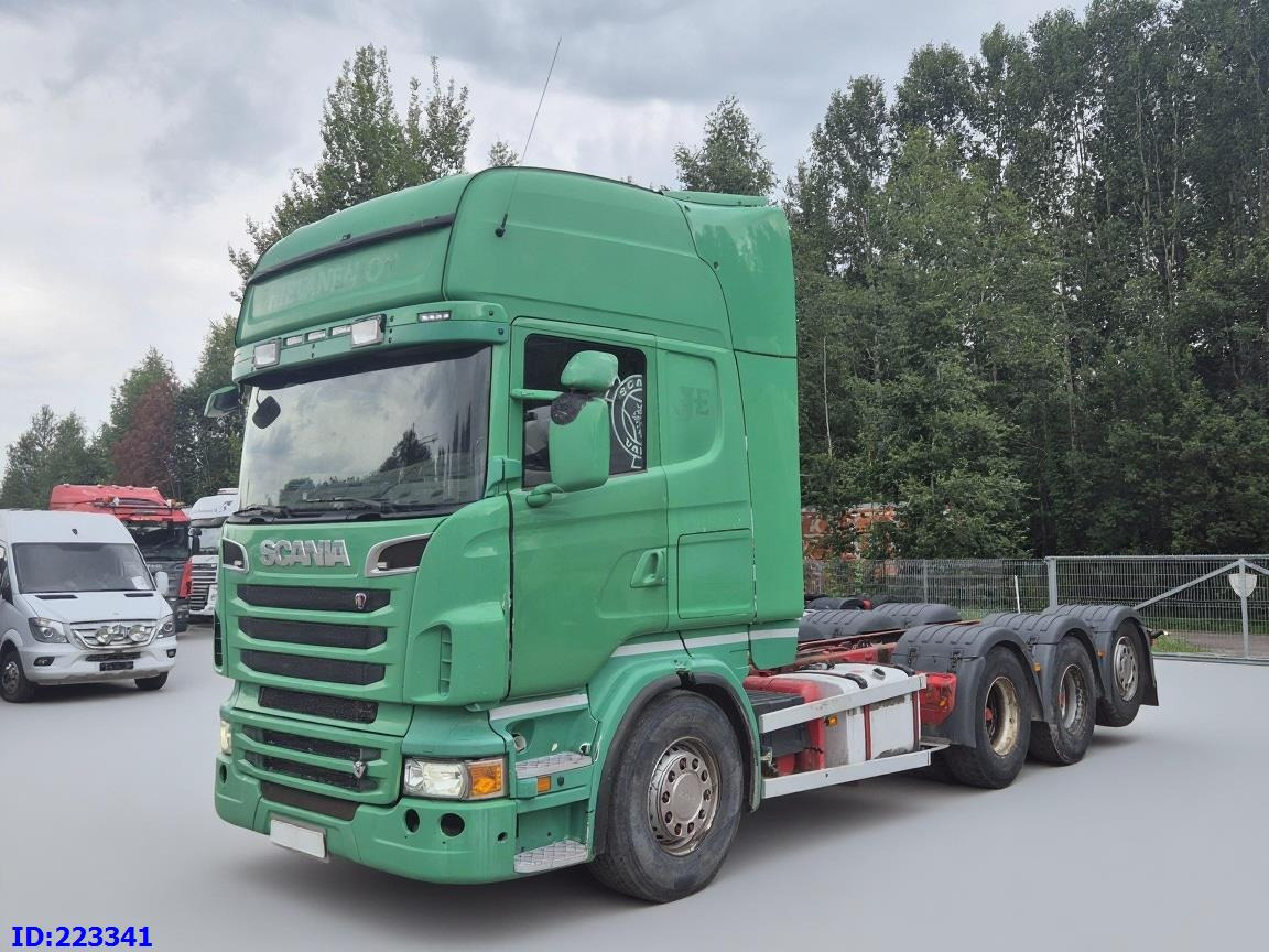 SCANIA R620 - 8x4 - Steering axle - Retarder - Cab chassis truck: picture 1 SCANIA R620 - 8x4 - Steering axle - Retarder - Cab chassis truck: picture 1