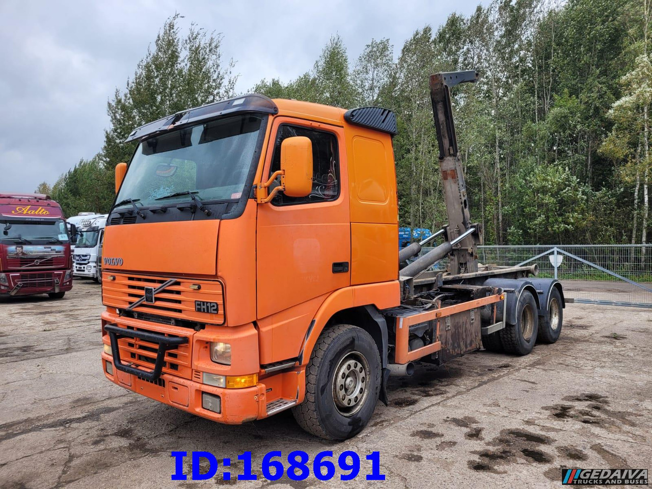 VOLVO FH12 380HP 6x2 10tyre Hook Tipper - Hook lift truck: picture 1 VOLVO FH12 380HP 6x2 10tyre Hook Tipper - Hook lift truck: picture 1