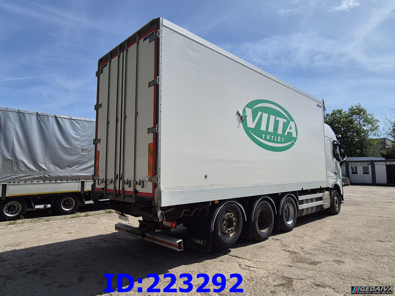 VOLVO FH13 540HP 8x4 Steering axle - Isothermal truck: picture 5 VOLVO FH13 540HP 8x4 Steering axle - Isothermal truck: picture 5