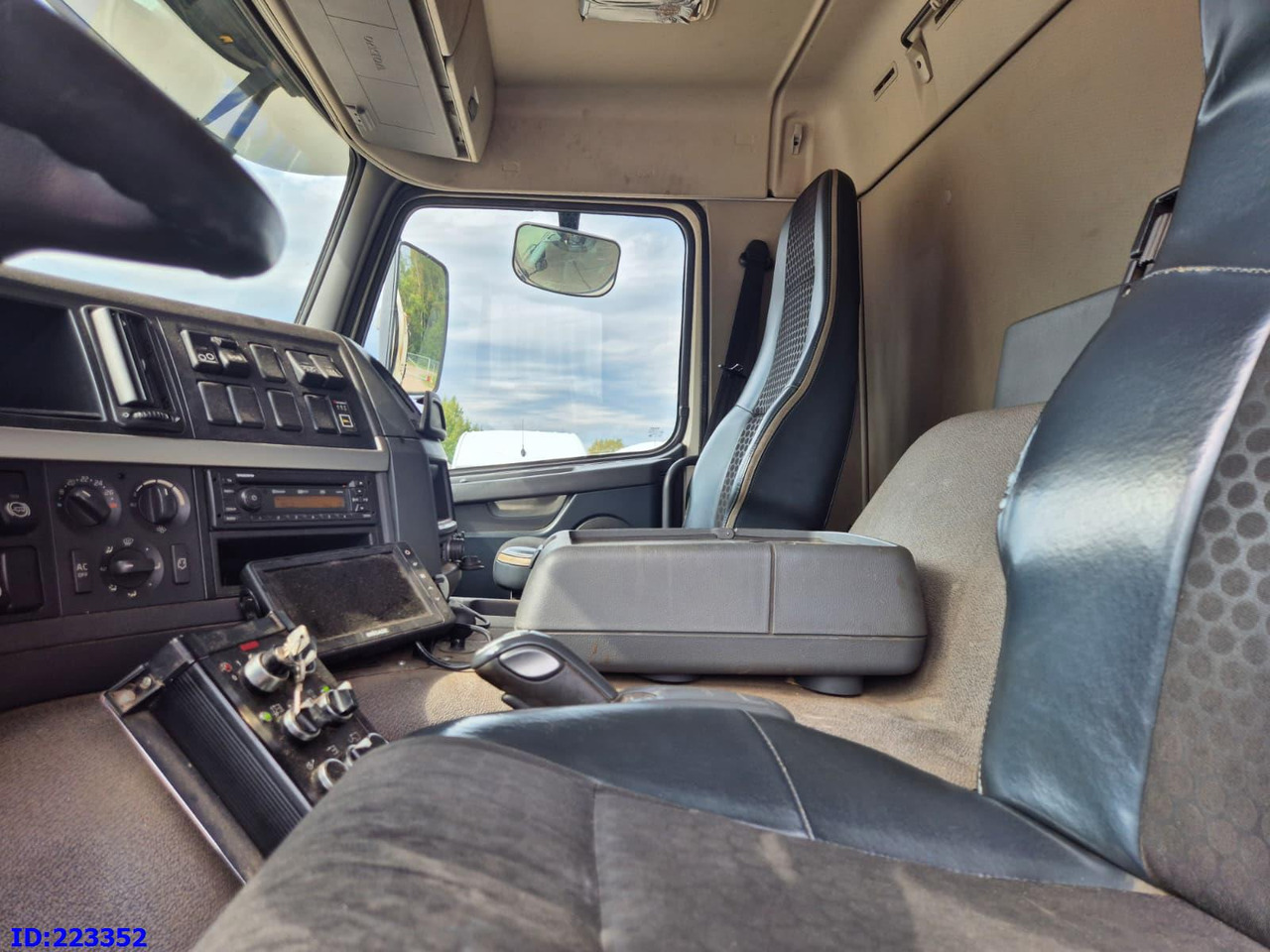 VOLVO FMX 330HP 6x2 Norba RL300. Keox -bio, Ferrari crane, Dynawatt -pressure - Garbage truck: picture 5 VOLVO FMX 330HP 6x2 Norba RL300. Keox -bio, Ferrari crane, Dynawatt -pressure - Garbage truck: picture 5