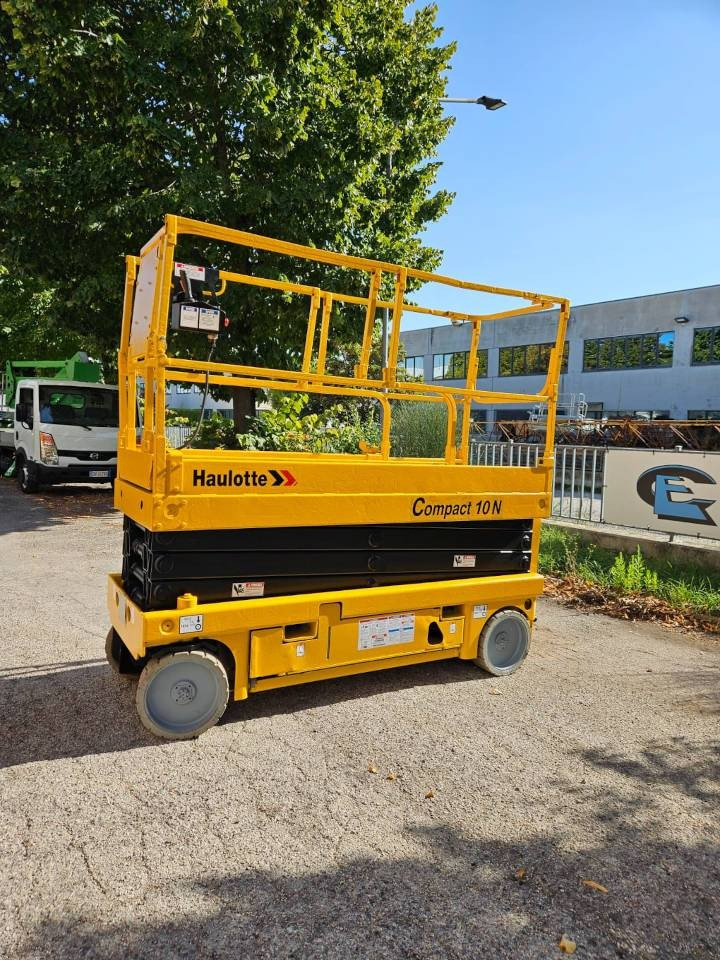 Haulotte Compact 10 N  - Scissor lift: picture 1 Haulotte Compact 10 N  - Scissor lift: picture 1