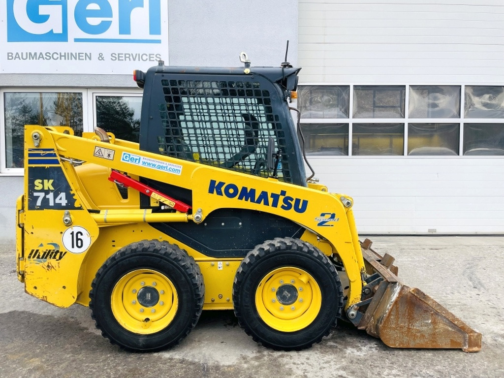 Komatsu SK714-5 (3947) - Skid steer loader: picture 2 Komatsu SK714-5 (3947) - Skid steer loader: picture 2