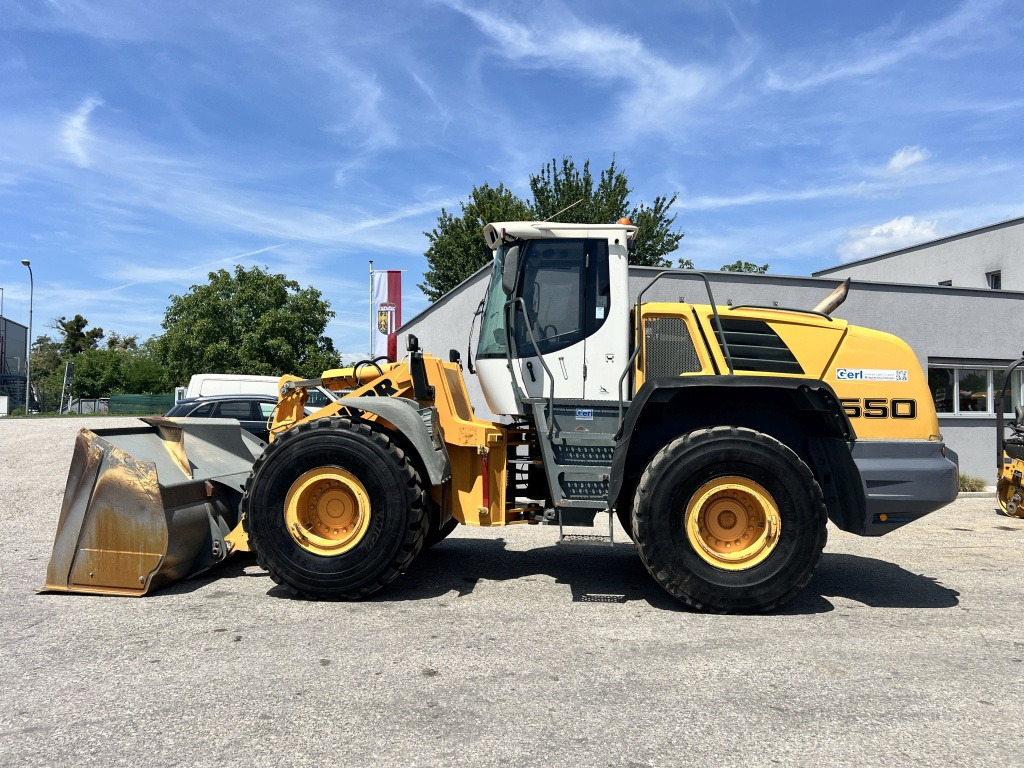 Liebherr L 550 (111617) - Wheel loader: picture 1 Liebherr L 550 (111617) - Wheel loader: picture 1