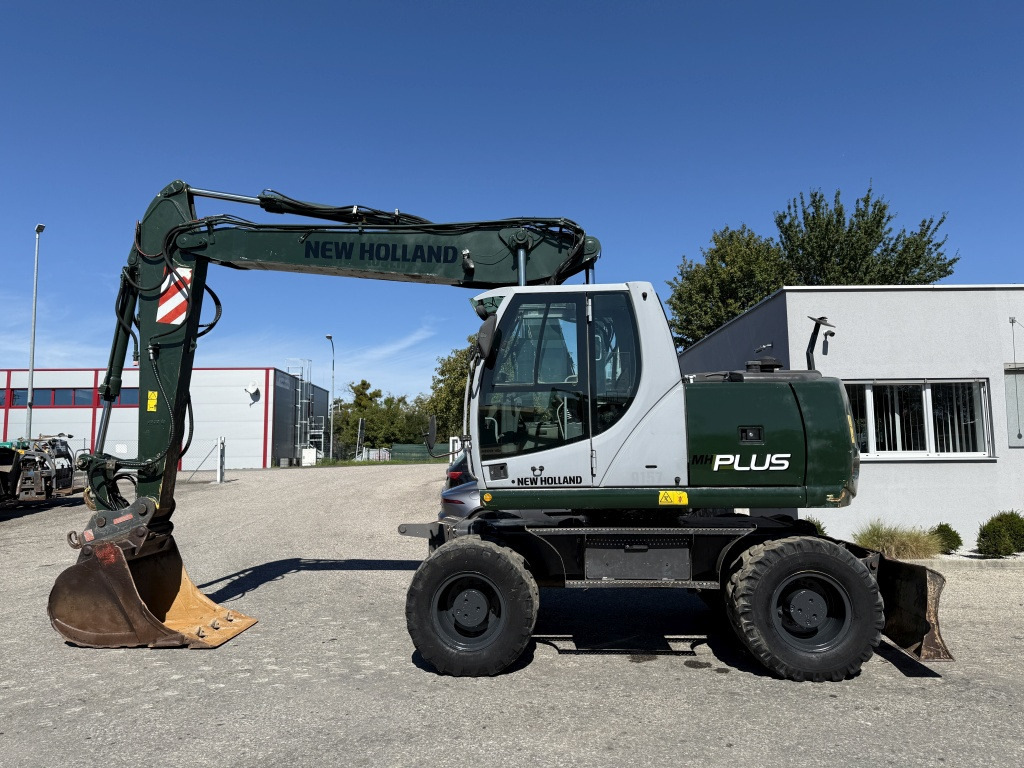 New Holland MH-Plus (111695) - Wheel excavator: picture 1 New Holland MH-Plus (111695) - Wheel excavator: picture 1