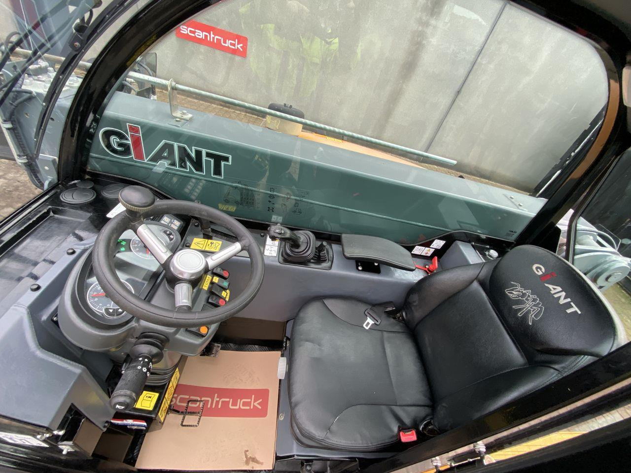 Giant 4548 Tendo - Telescopic handler: picture 3 Giant 4548 Tendo - Telescopic handler: picture 3