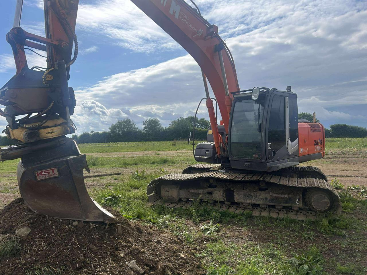 Hitachi ZX210LC-3 - Crawler excavator: picture 1 Hitachi ZX210LC-3 - Crawler excavator: picture 1