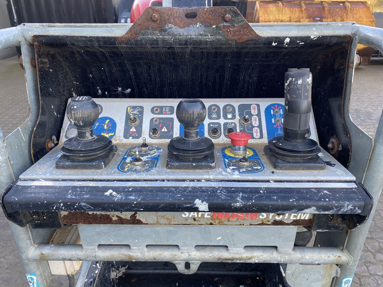 Manitou 160ATJ RC - Articulated boom: picture 3 Manitou 160ATJ RC - Articulated boom: picture 3