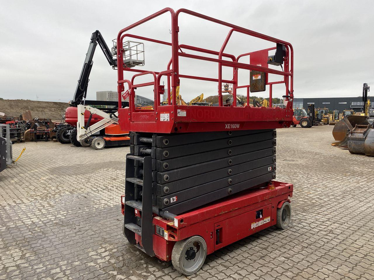 Mantall XE160W - Scissor lift: picture 4 Mantall XE160W - Scissor lift: picture 4