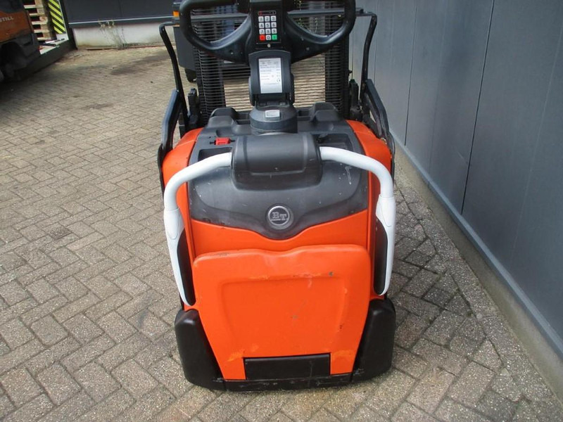 BT SPE 200L - Pallet truck: picture 4 BT SPE 200L - Pallet truck: picture 4