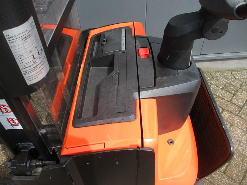 BT SWE 200D - Stacker: picture 4 BT SWE 200D - Stacker: picture 4