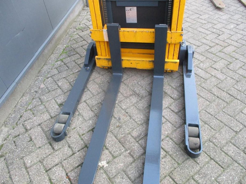 Jungheinrich EJB14 - Pallet truck: picture 4 Jungheinrich EJB14 - Pallet truck: picture 4