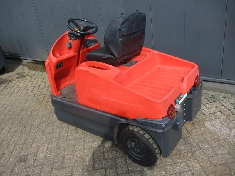 Linde P 60 - Tow tractor: picture 3 Linde P 60 - Tow tractor: picture 3