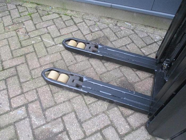 Toyota SWE 160L - Stacker: picture 5 Toyota SWE 160L - Stacker: picture 5