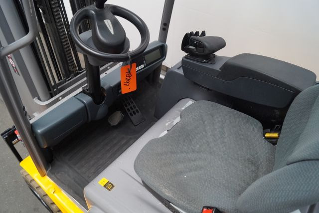 Jungheinrich EFG220 - Electric forklift: picture 3 Jungheinrich EFG220 - Electric forklift: picture 3