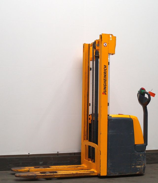 Jungheinrich EJC212 - Stacker: picture 1 Jungheinrich EJC212 - Stacker: picture 1