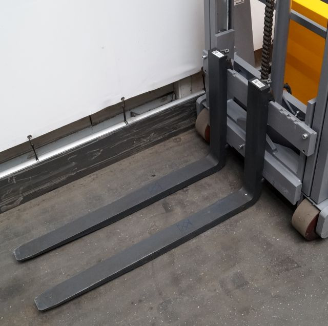 Jungheinrich EJG110 - Stacker: picture 3 Jungheinrich EJG110 - Stacker: picture 3