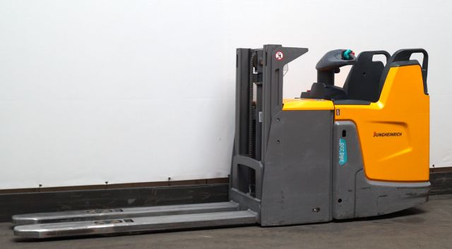 Jungheinrich ERD220 - Stacker: picture 1 Jungheinrich ERD220 - Stacker: picture 1