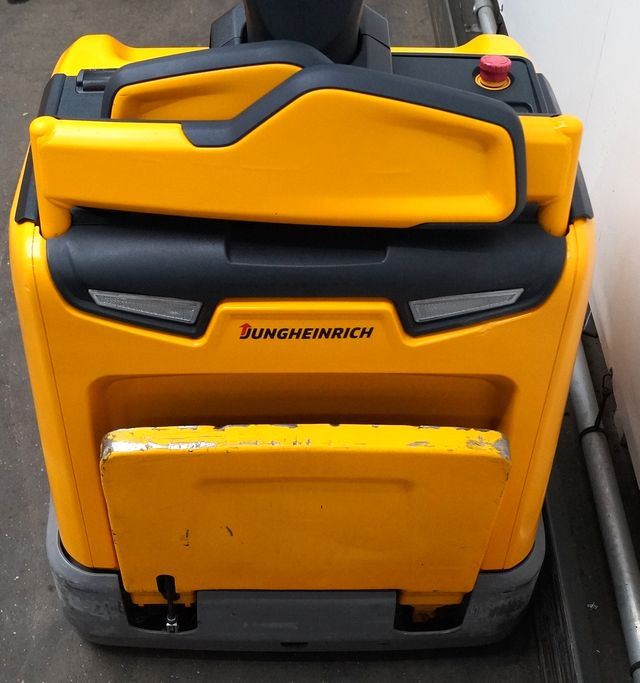 Jungheinrich ERE120 - Pallet truck: picture 4 Jungheinrich ERE120 - Pallet truck: picture 4