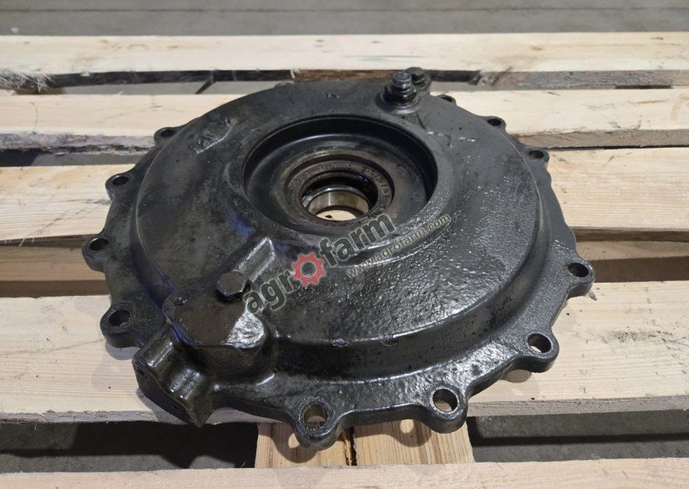 Pokrywa przedniej osi Fendt 936, 939, 922, 930. - Transmission: picture 2 Pokrywa przedniej osi Fendt 936, 939, 922, 930. - Transmission: picture 2