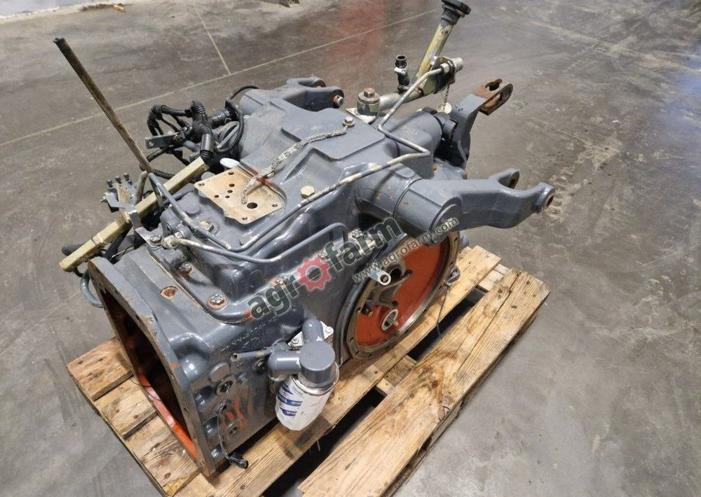 Tylny most Ford 5640 E9NN4024HD - Gearbox: picture 4 Tylny most Ford 5640 E9NN4024HD - Gearbox: picture 4