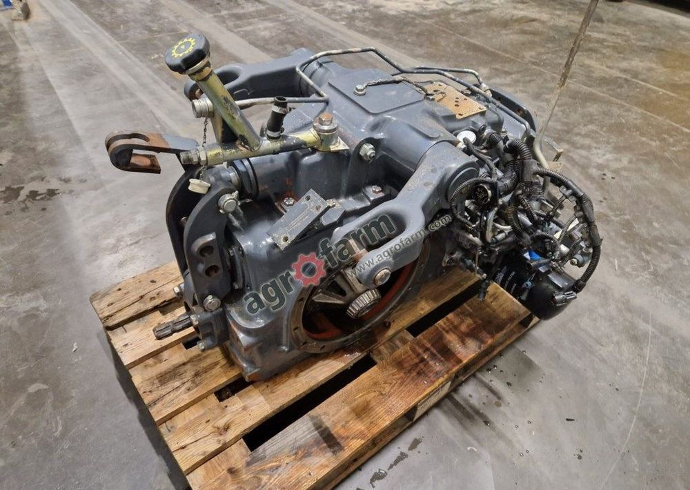 Tylny most Ford 5640 E9NN4024HD - Gearbox: picture 2 Tylny most Ford 5640 E9NN4024HD - Gearbox: picture 2