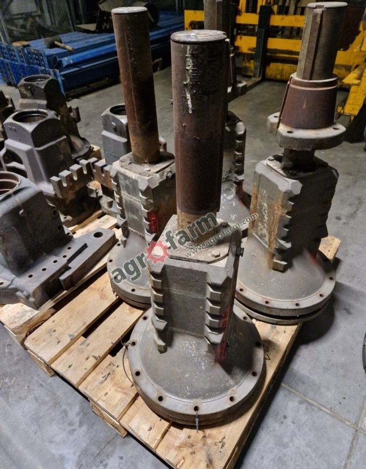 ZWOLNICA MASSEY FERGUSON 1014 1425015M1 - Transmission: picture 1 ZWOLNICA MASSEY FERGUSON 1014 1425015M1 - Transmission: picture 1