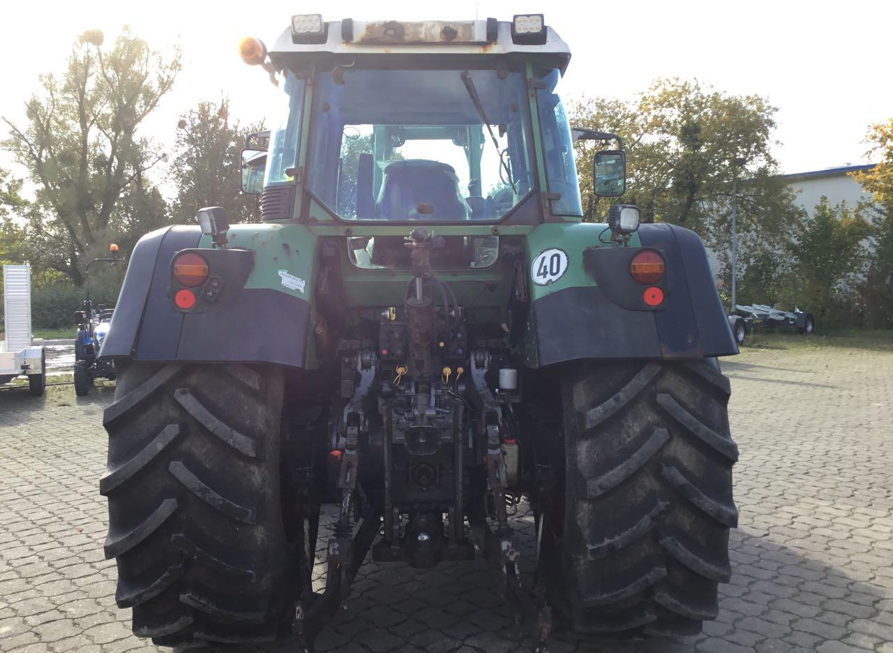 Fendt 820 Vario - Farm tractor: picture 5 Fendt 820 Vario - Farm tractor: picture 5