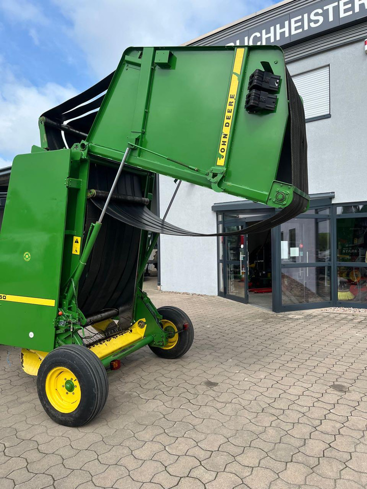 John Deere 550 - Round baler: picture 4 John Deere 550 - Round baler: picture 4