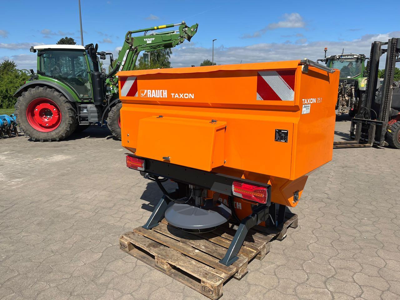 Rauch Taxon 25.1 plus - Fertilizer spreader: picture 1 Rauch Taxon 25.1 plus - Fertilizer spreader: picture 1