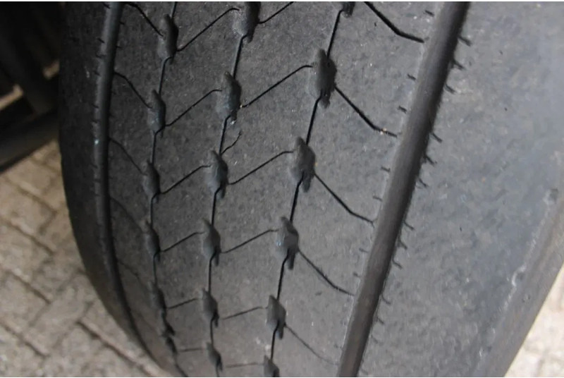 Box truck DAF CF 290 + EURO 6 + MANUAL: picture 11 Box truck DAF CF 290 + EURO 6 + MANUAL: picture 11