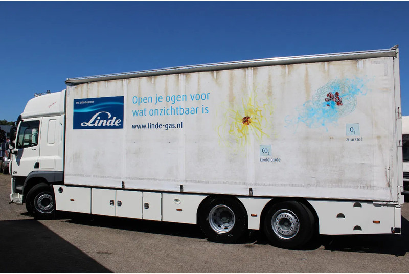 DAF CF 330 + EURO 6 + 6X2 STEERING - Curtainsider truck: picture 3 DAF CF 330 + EURO 6 + 6X2 STEERING - Curtainsider truck: picture 3