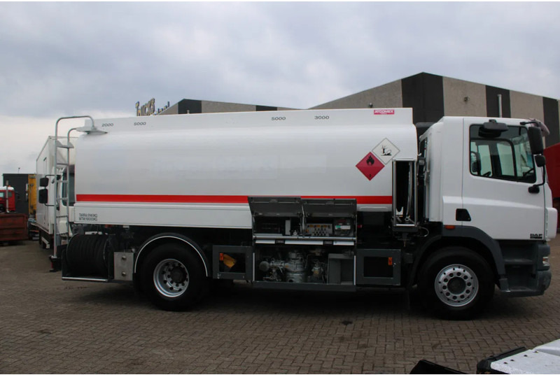 DAF CF 85.430 + PUMP/METERS + 4 COMPART / 15.000 LITER + COMPLETE SYSTEM WORKING - Tank truck: picture 3 DAF CF 85.430 + PUMP/METERS + 4 COMPART / 15.000 LITER + COMPLETE SYSTEM WORKING - Tank truck: picture 3