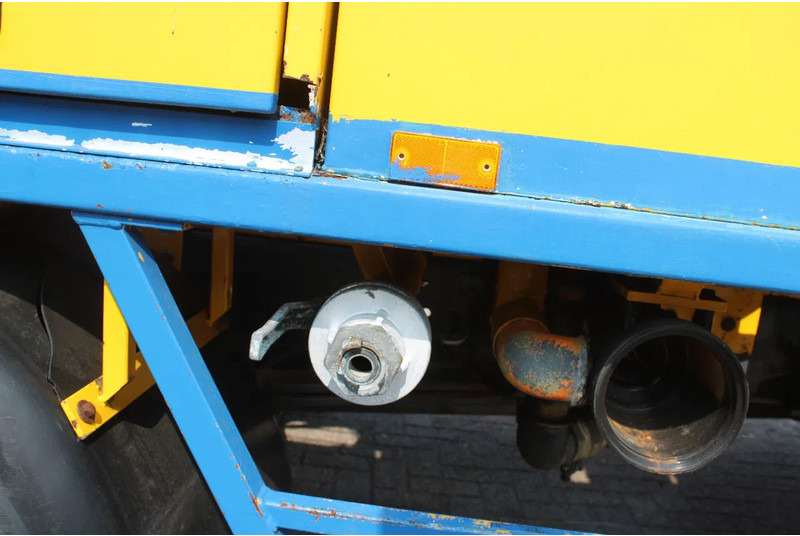 Vacuum truck DAF LF 45.130 + RON 4.000LITER: picture 19 Vacuum truck DAF LF 45.130 + RON 4.000LITER: picture 19