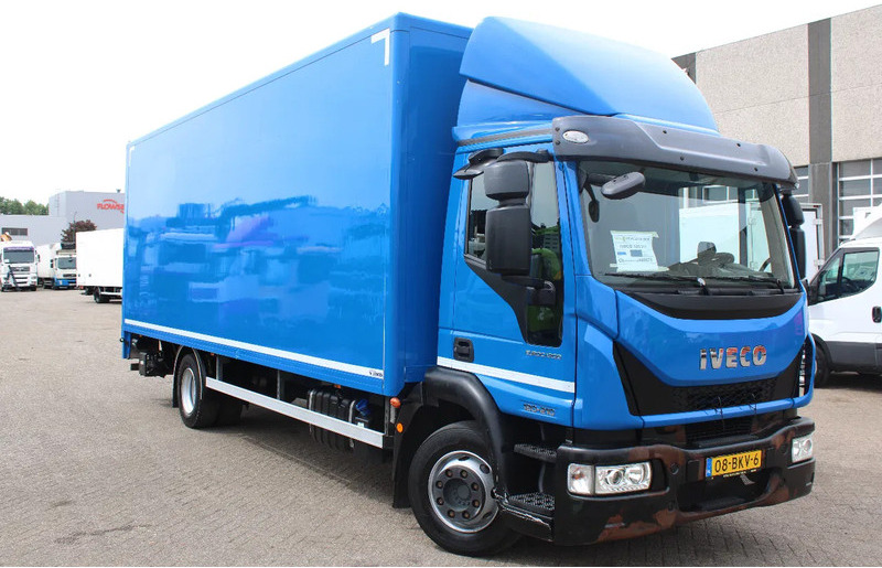 Iveco Eurocargo 120E18 + LIFT + EURO 6 + 10 PIECES IN STOCK - Box truck: picture 2 Iveco Eurocargo 120E18 + LIFT + EURO 6 + 10 PIECES IN STOCK - Box truck: picture 2