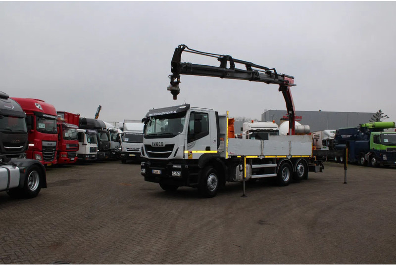 Iveco Stralis 460 + PALFINGER PK23001EH + 6X2 steering + REMOTE + 131KM - Crane truck: picture 3 Iveco Stralis 460 + PALFINGER PK23001EH + 6X2 steering + REMOTE + 131KM - Crane truck: picture 3