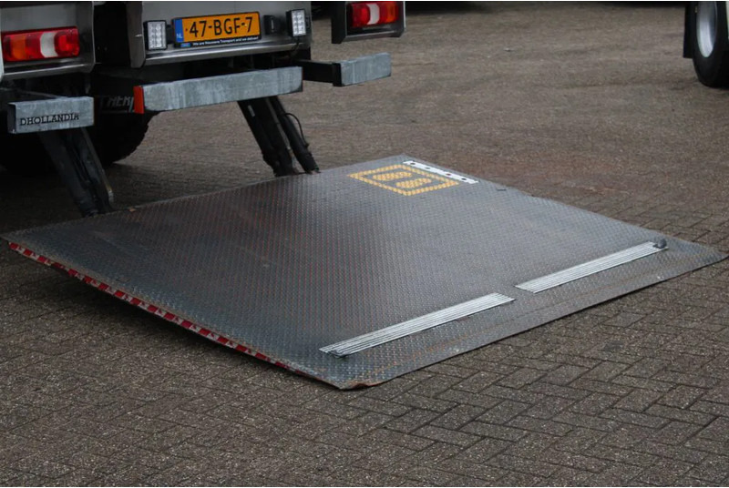 Box truck Mercedes-Benz Actros 1927 + EURO 6 + LIFT: picture 19