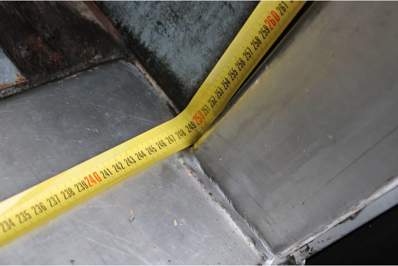 Box truck Mercedes-Benz Actros 1927 + EURO 6 + LIFT: picture 14