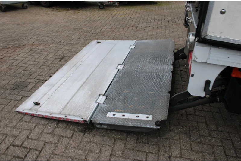 Refrigerator truck Mercedes-Benz Actros 2027 + EURO 6 + 19T: picture 6