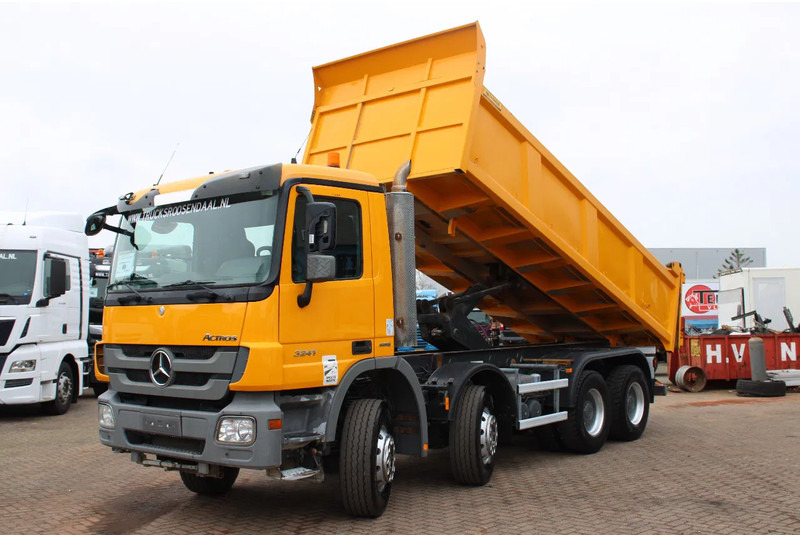 Mercedes-Benz Actros 3241 8x4 + SPRING SPRING BLATT + EURO 5 - Tipper: picture 2 Mercedes-Benz Actros 3241 8x4 + SPRING SPRING BLATT + EURO 5 - Tipper: picture 2