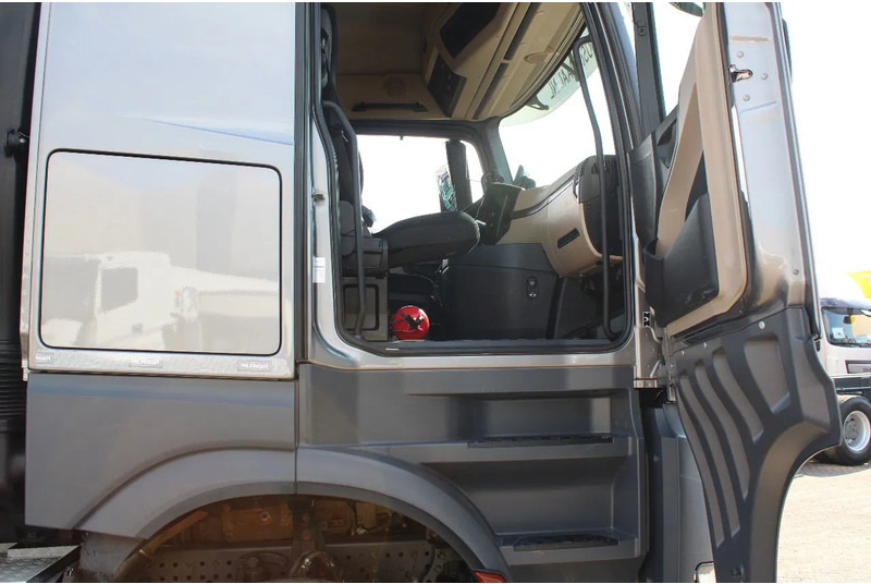 Crane truck Mercedes-Benz Arocs 2858 + PALFINGER Z15 (2022) + 6X4: picture 16 Crane truck Mercedes-Benz Arocs 2858 + PALFINGER Z15 (2022) + 6X4: picture 16