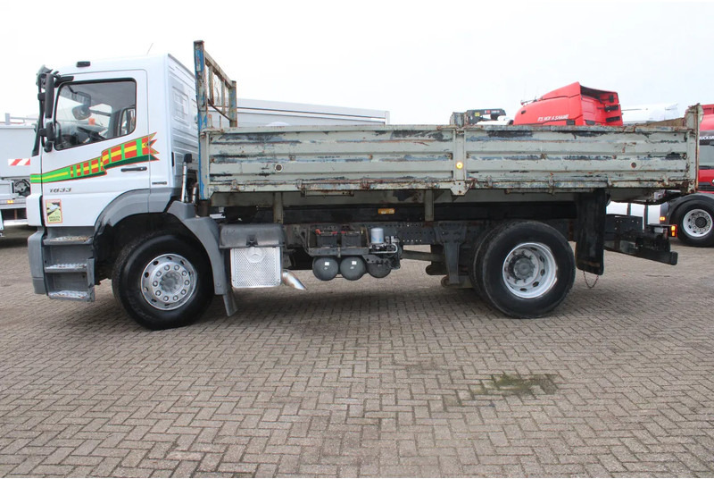 Mercedes-Benz Axor 1833 + tipper + manual - Tipper: picture 5 Mercedes-Benz Axor 1833 + tipper + manual - Tipper: picture 5
