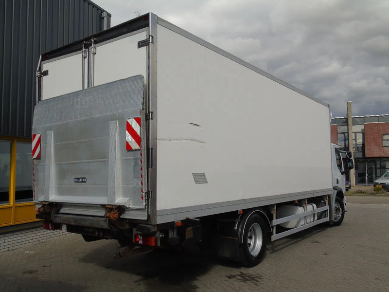 Renault Premium 370DXI + EURO 5 + MANUAL + 19T - Refrigerator truck: picture 5 Renault Premium 370DXI + EURO 5 + MANUAL + 19T - Refrigerator truck: picture 5