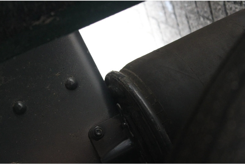 Refrigerator truck Scania R490 + 6X2 + EURO 6 + heating truck/ flowers FULL OPTION: picture 17 Refrigerator truck Scania R490 + 6X2 + EURO 6 + heating truck/ flowers FULL OPTION: picture 17