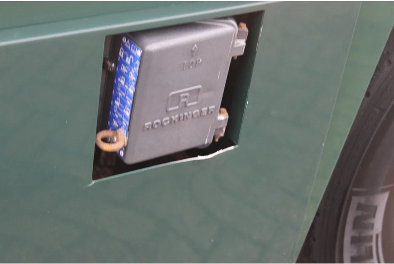 Refrigerator truck Scania R490 + 6X2 + EURO 6 + heating truck/ flowers FULL OPTION: picture 12 Refrigerator truck Scania R490 + 6X2 + EURO 6 + heating truck/ flowers FULL OPTION: picture 12