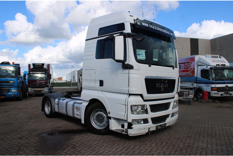 MAN TGX 18.440 + euro 5 + XXL + mega - Tractor unit: picture 2 MAN TGX 18.440 + euro 5 + XXL + mega - Tractor unit: picture 2