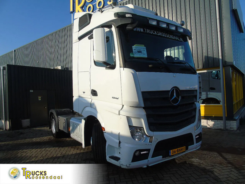 Tractor unit Mercedes-Benz Actros 1942 + EURO 6 + SPOILER: picture 1