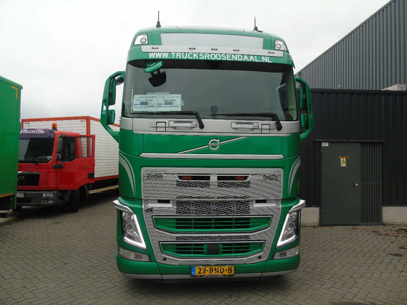 Refrigerator truck Volvo FH 460 + TRS + COMBI + EURO 6: picture 8 Refrigerator truck Volvo FH 460 + TRS + COMBI + EURO 6: picture 8